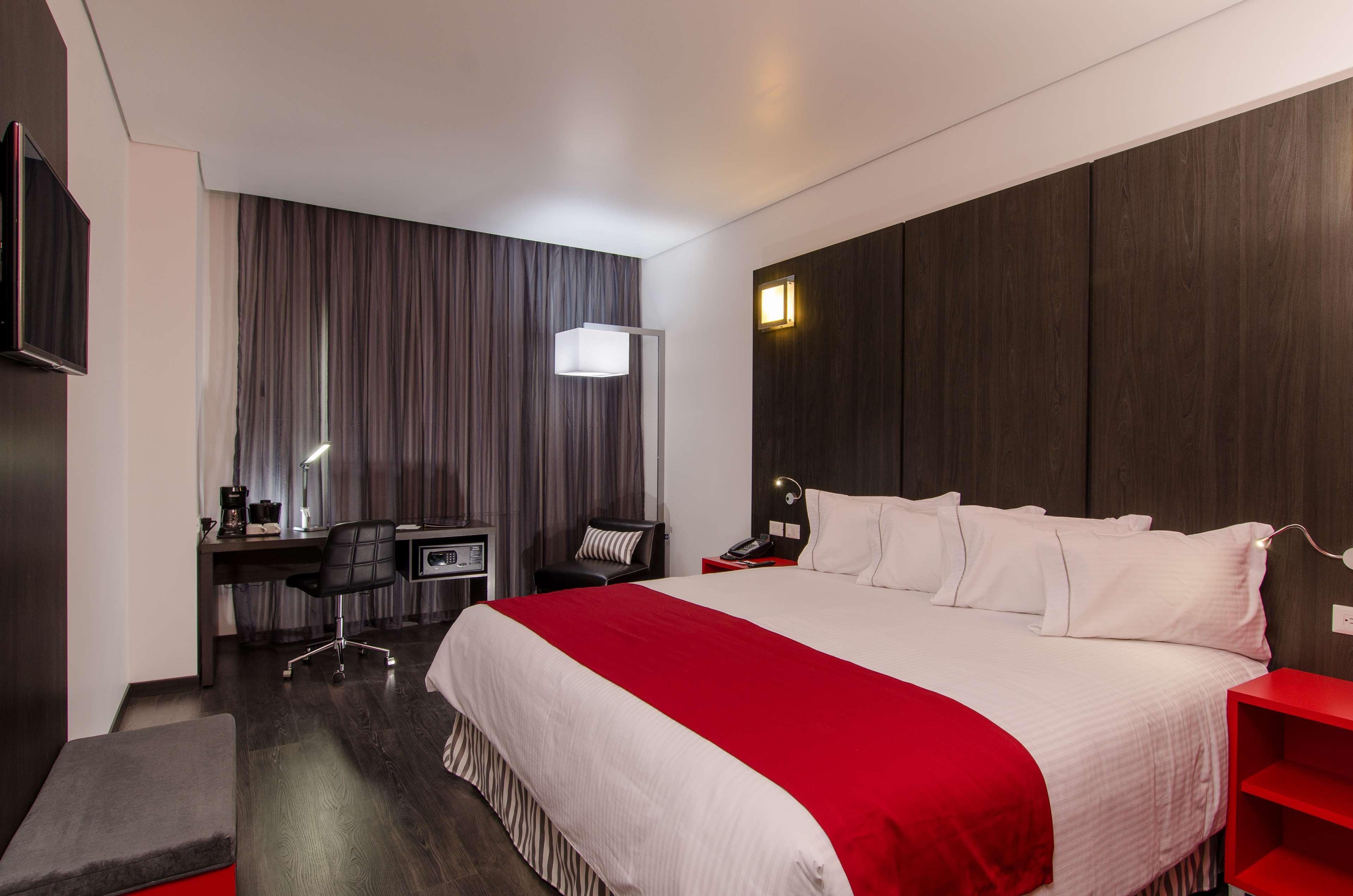 Ramada Encore San Luis Potosí Exteriör bild