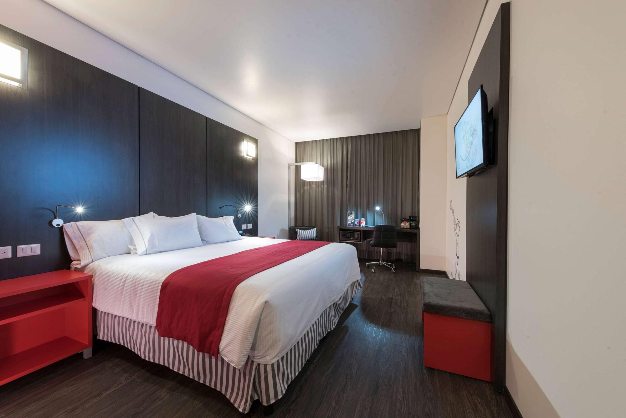 Ramada Encore San Luis Potosí Exteriör bild