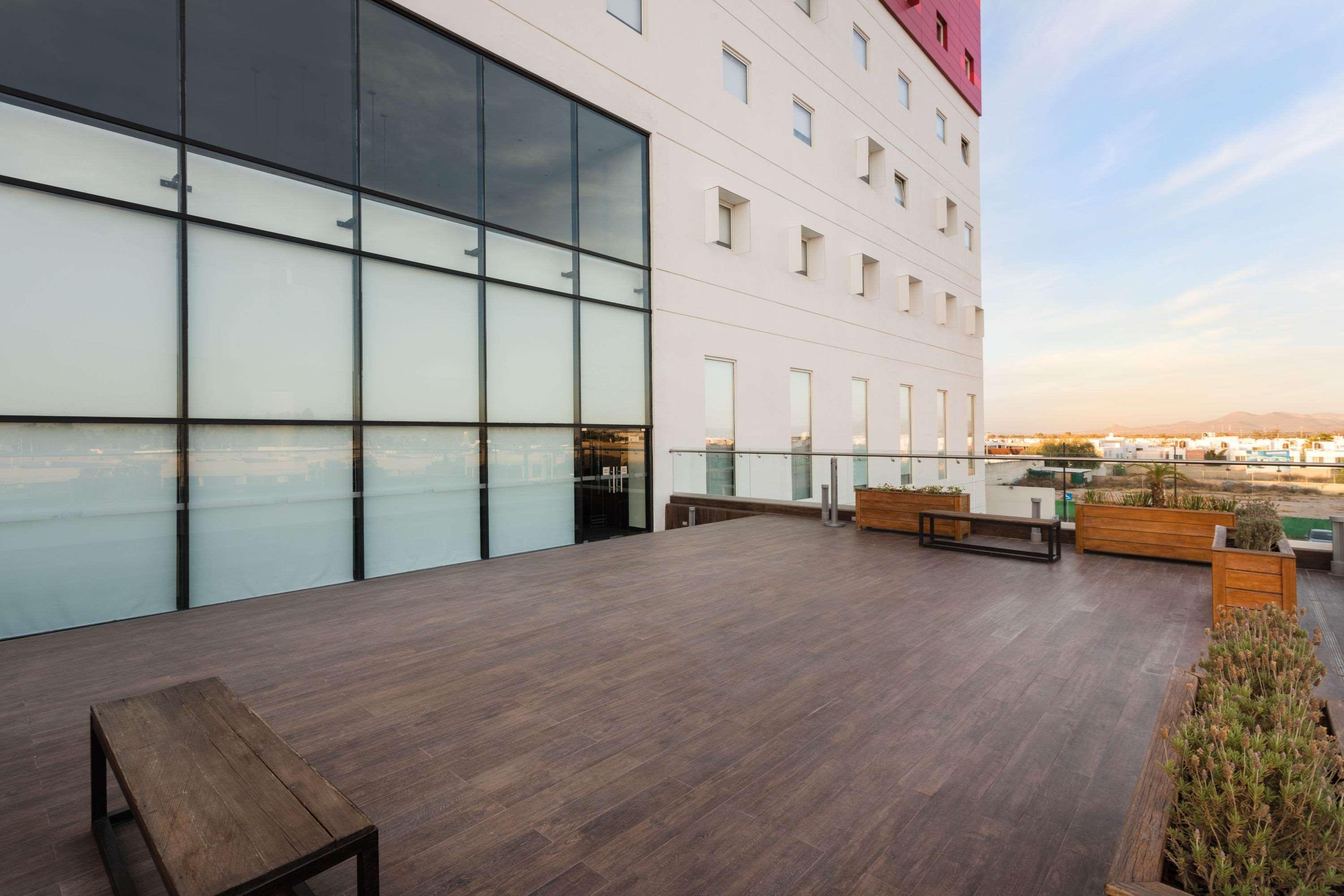 Ramada Encore San Luis Potosí Exteriör bild