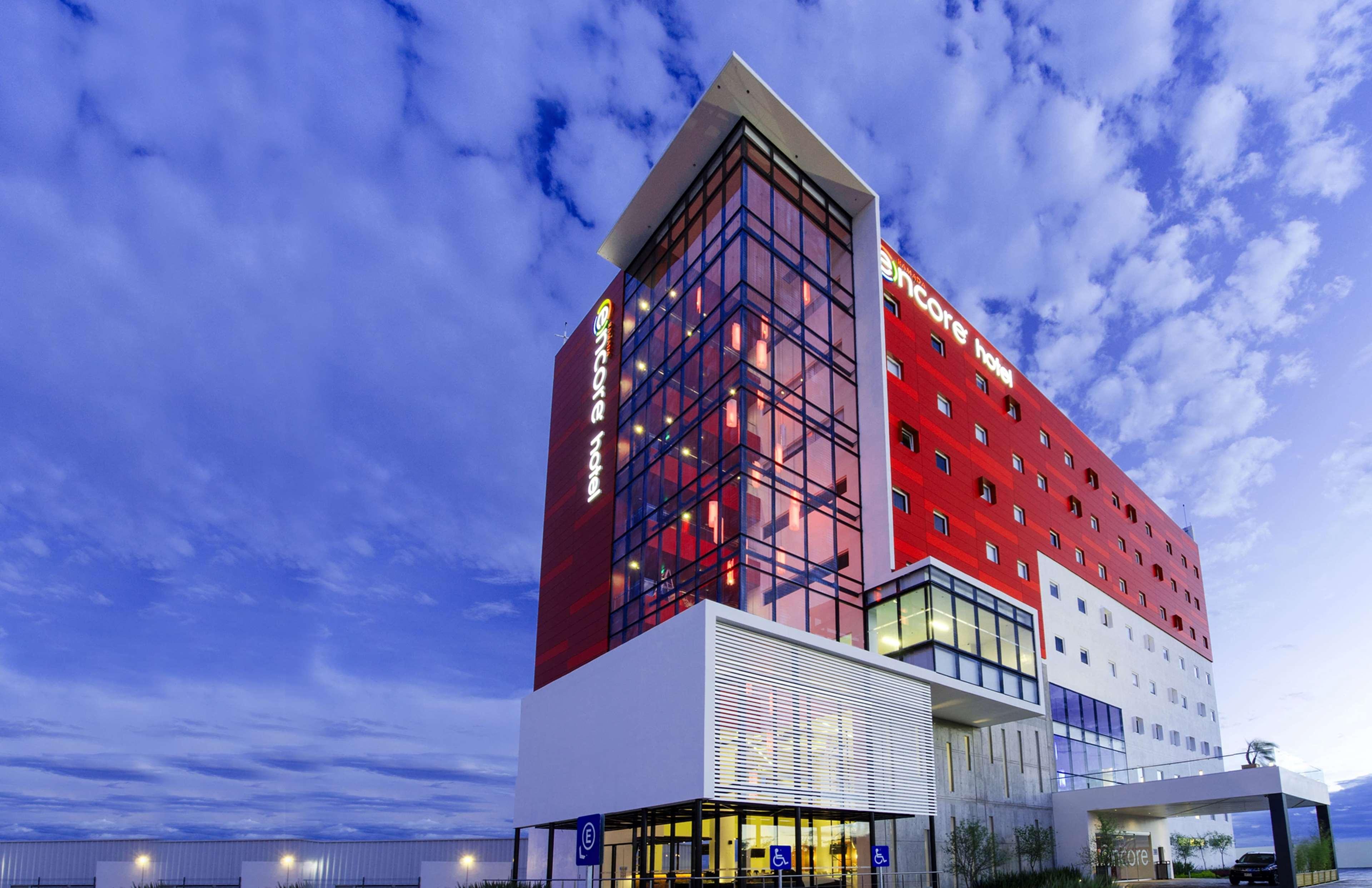 Ramada Encore San Luis Potosí Exteriör bild